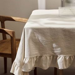 Cotton ruffle tablecloth from H&M