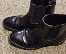 Samuel Windsor Chelsea boots
