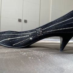 Suede Court Shoes. YSL. UK 7. As New