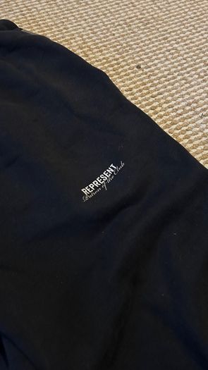 Represent Joggers