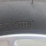 Genuine Jaguar 18" Alloy Wheels & Michelin Latitude Tour HP Tyres (235/65/R18) Image 6