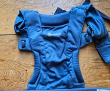 Ergobaby Embrace Newborn and Baby Carrier