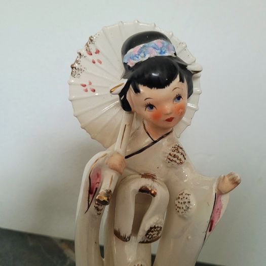 Mid-century handpainted porcelain geisha girl