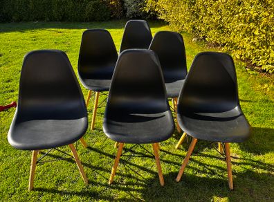 6 chairs (Eames replicas)