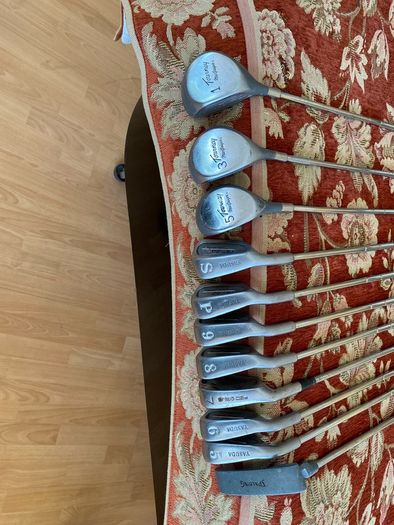 Set of left handed golf clubs