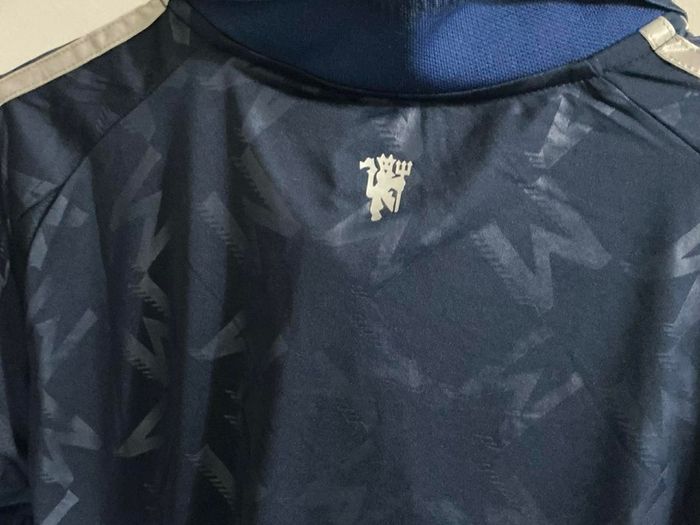 manchester united jersey