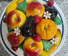 Stunning vintage glazed ceramic fruit bowl, mid 20th century, very kitsch.
