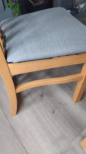 4 chairs please read description
