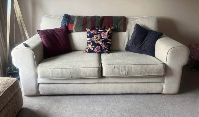 6ft 4 - 3 seater