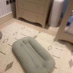 Snuggle Me Newborn Baby Lounger