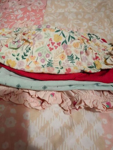 Baby girl 3-6 m clothes bundle 2