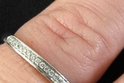 9ct white gold wedding/eternity ring