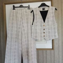 Zara co-ordinate trouser suit pristine condition