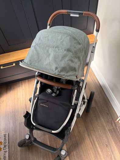 UPPAbaby Vista in Emmett plus accessories
