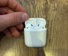 Airpods 1st Generation