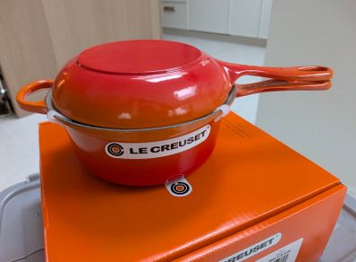 Le Creuset Cast Iron 2-in-1 Saucepan