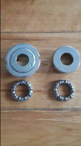 New Phillips Type 24TPI Bicycle Bottom Bracket Cup Set + Bearings