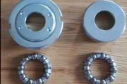 New Phillips Type 24TPI Bicycle Bottom Bracket Cup Set + Bearings