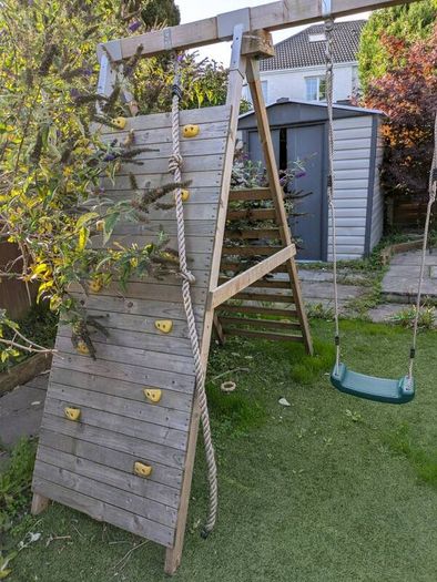 jungle gym climbing frame