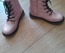 Sparkly pink boots