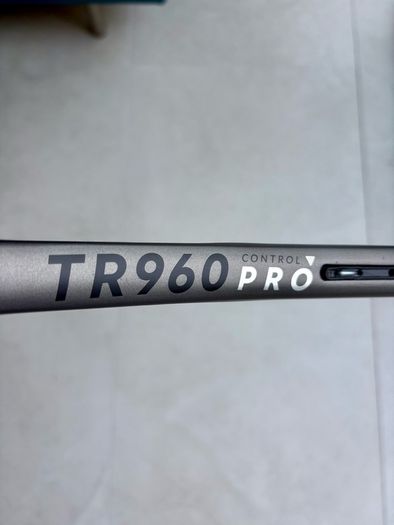 Artengo TR960 Control Pro tennis racket Grip size 4