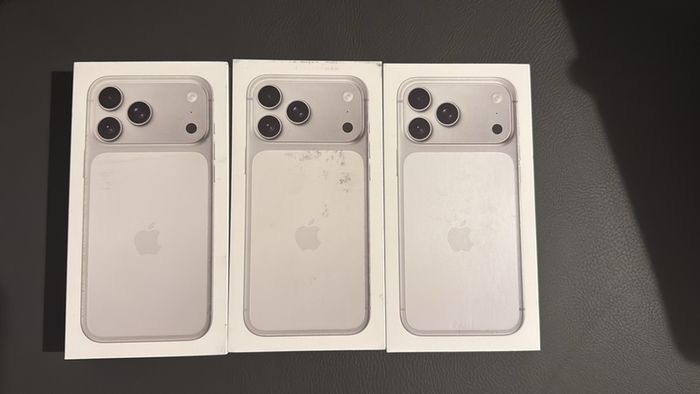 iphone 17 Pro Max 256GB IRISH STOCK  (Orange /Blue /White)Unlocked Brand New Sealed 1 year Apple Warranty RECEIPT