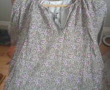 H+M breastfeeding/maternity top 12/14
