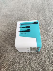universal travel adapter
