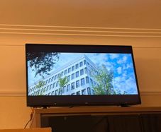 JVC 38 inch Smart TV