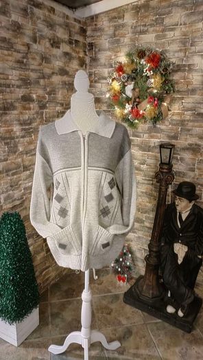 Guv'nors vintage style cardigan Size large Great condition Very retro