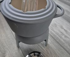 Vivo by Villeroy & Boch Cast Iron Fondue Set (6 Forks Included)