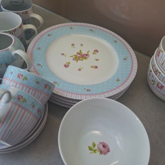 Dinner Set