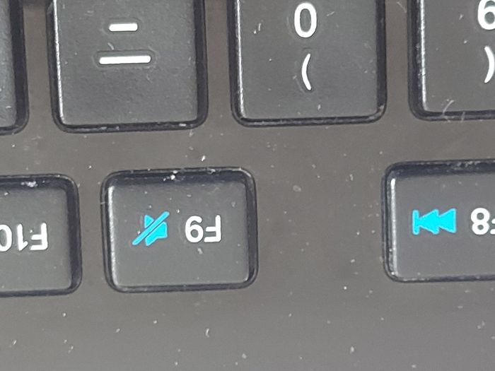 Logitech Wireless Solar Keyboard K750, excellent cosmetic condition, without  tiny Logitech Unifying receiver