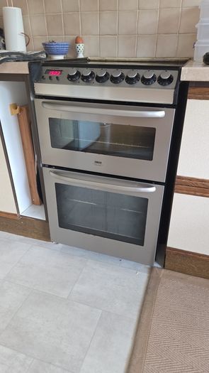 Electric Hob Stove and Oven plus grilling oven