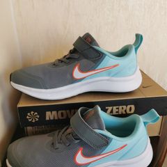 Unisex NIKE kid's runners NEW size UK 7.5