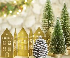 LED Folding Row of Golden Houses Christmas Decoration 44 x 17cm H.
