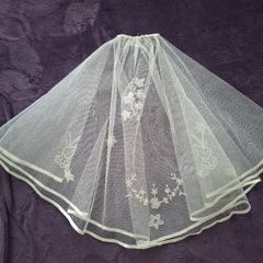 Short Carrickmacross  Lace Veil
