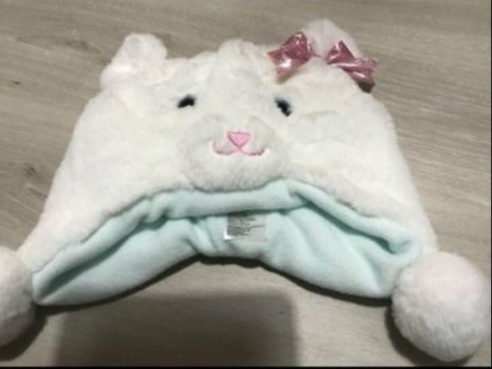 brand new girls hat size 6-7 years