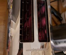 Morphy Richards 2 Slice Toaster, Model 222005, in excellent condition and works perfect