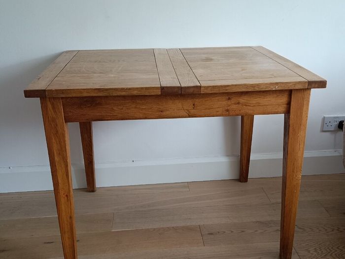 Solid Oak extending dining table