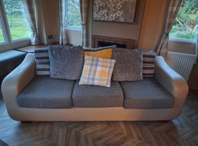 free 3 seater