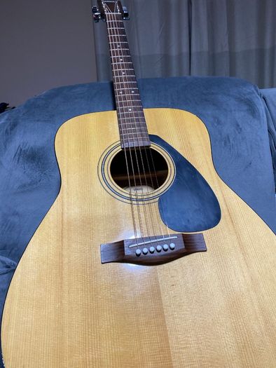 Guitar Yamaha F310