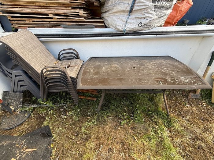 outdoor table