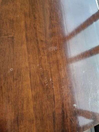 Dining Room Table & 6 Chairs