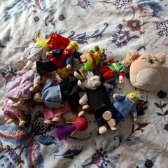 Little figures