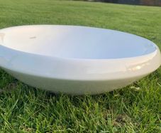 Round wash basin