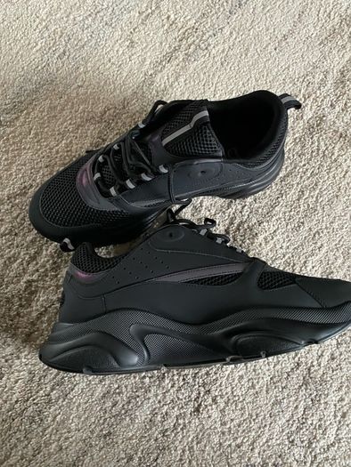 Dior B22