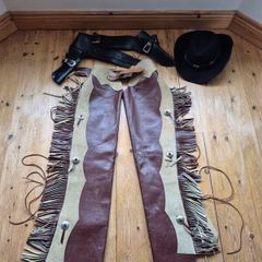Vintage USA Wrangler Wool Hat, Leather Chaps & Double Holster leather Rig Set