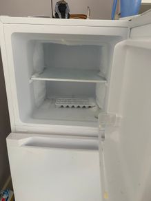 Fridge he