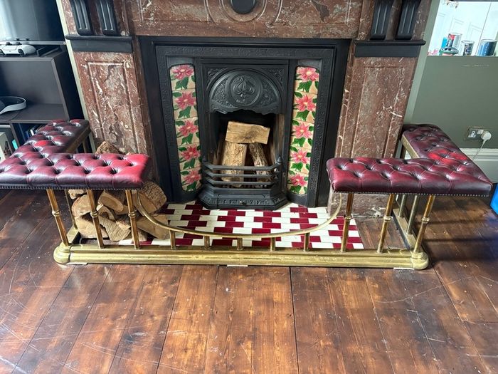 Antique Brass Club Fender with Burgundy Buttoned Seating